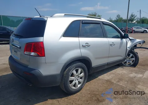 2011 Kia Sorento Lx z USA, uszkodzony, nr VIN 5XYKTCA1XBG114660